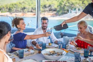 Yachting 2021 Luckyclover Guests Lunch Web 7721